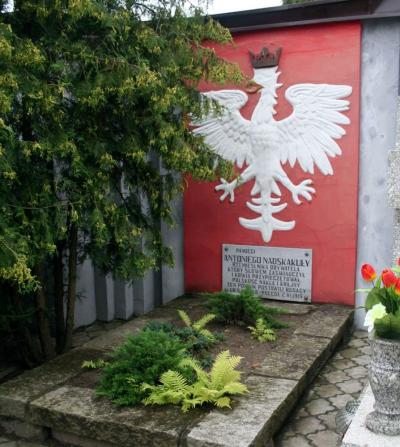 Mogiła Antoniego Nadskakuły - Nakło nad Notecią