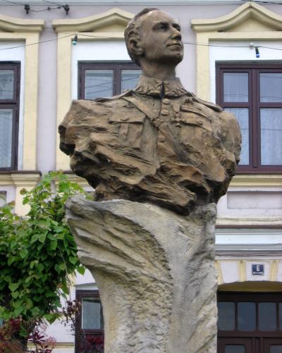 Pomnik pułkownika pilota Stanisława Skarżyńskiego - Warta