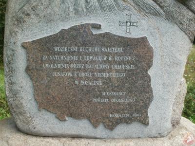Pomnik upamiętniający uwolnienie przez bataliony chłopskie Junaków z obozu niemieckiego