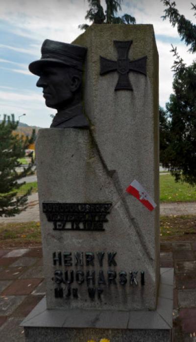Pomnik Henryka Sucharskiego - Nowy Sącz
