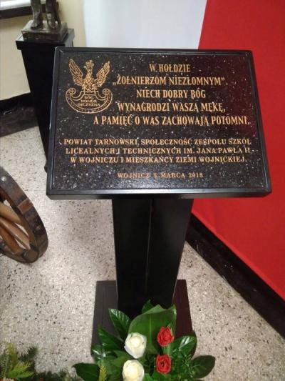 Tablica w hołdzie Żołnierzom Niezłomnym - Wojnicz