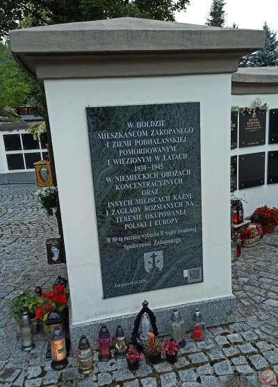 Tablica hołdzie mieszkańcom zakopanego pomordowanym w niemieckich obozach