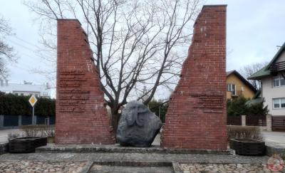 Pomnik żołnierzom batalionu „Zośka” - Sulejówek