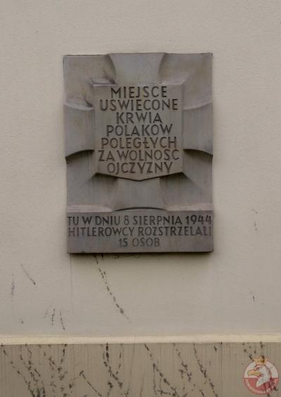 Tablica pamiątkowa przy klasztorze Reformatów - Warszawa