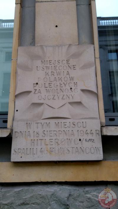 Tablica pamiątkowa przy ulicy Jasnej - Warszawa