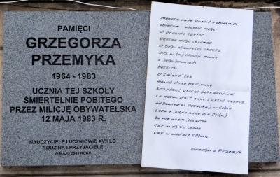 Tablica poświęcona Grzegorzowi Przemykowi - Warszawa