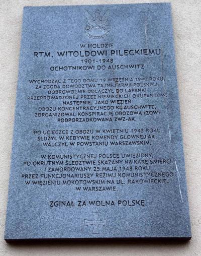 Tablica upamiętniająca aresztowanie Rotmistrza Witolda Pileckiego - Warszawa
