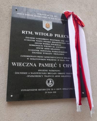 Tablica upamiętniająca Witolda Pileckiego - Warszawa