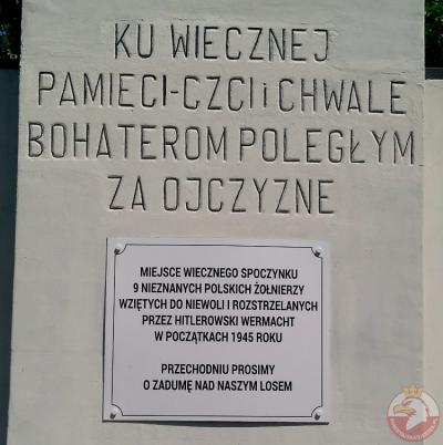 Mogiła zbiorowa nieznanych polskich żołnierzy poległych podczas II wojny światowej - Brzeg