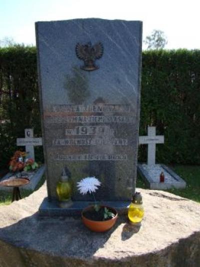 Pomnik i kwatera wojenna żołnierzy Wojska Polskiego - Dobrodzień