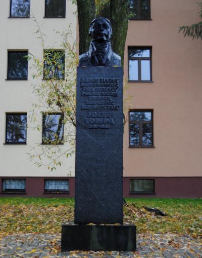 Popiersie działacza społecznego i narodowego Józefa Lompy - Olesno