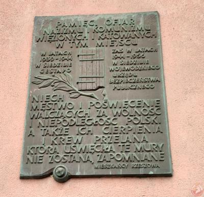 Tablica pamięci ofiar nazizmu i komunizmu - Rzeszów