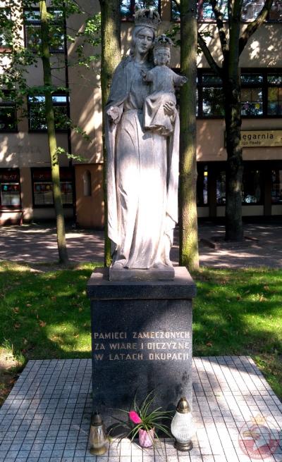Pomnik Pamięci Zamęczonych za Wiarę i Ojczyznę - Gdynia
