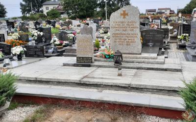 Mogiła Powstańców Śląskich i pomordowanych w Katyniu - Czerwionka-Leszczyny