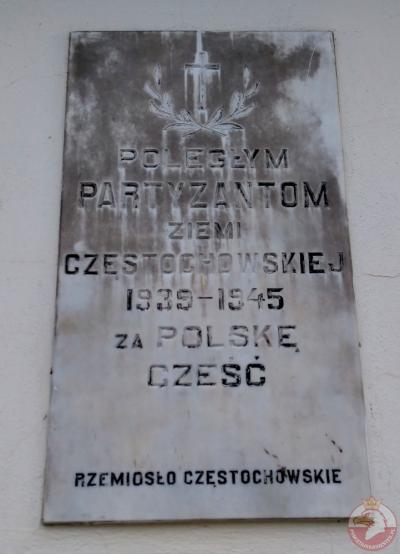 Tablica upamiętniająca partyzantów Ziemi Częstochowskiej   - Częstochowa
