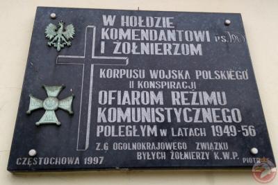 Tablica w hołdzie komendantowi i żołnierzom Korpusu Wojska Polskiego i ofiarom komunizmu - Częstochowa