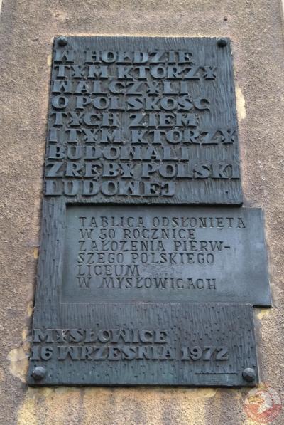 Tablica upamiętniająca bohaterów, którzy walczyli o polskość na Śląsku - Mysłowice
