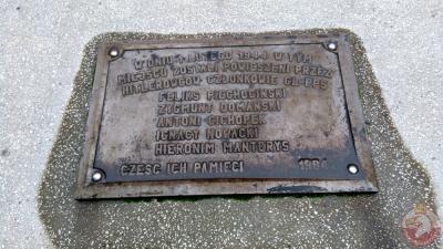 Tablica upamiętniająca członków GL PPS straconych 1 lutego - Sosnowiec