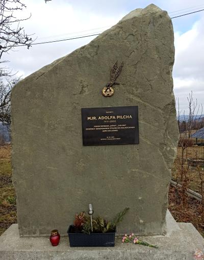 Pomnik pamięci mjr Adolfa Pilcha - Wisła