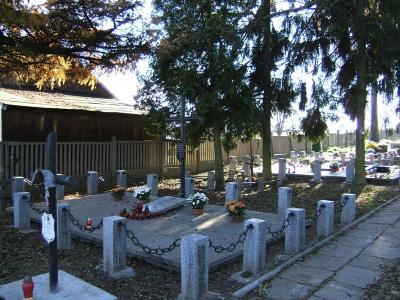 Cmentarz katolicki - Kwatery żołnierzy Wojska Polskiego - Kazimierza Wielka