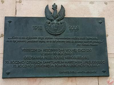 Tablica upamiętniająca 90-tą rocznicę odzyskania niepodległości - Kielce