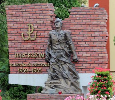 Pomnik ku czci harcerzy poległych za ojczyznę - Skarżysko-Kamienna