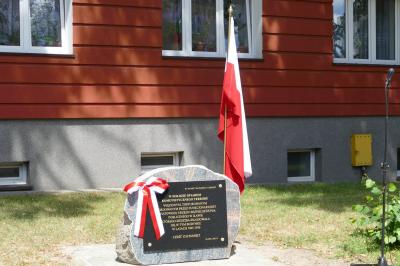 Głaz z upamiętniający ofiary komunistycznego reżimu - Iława