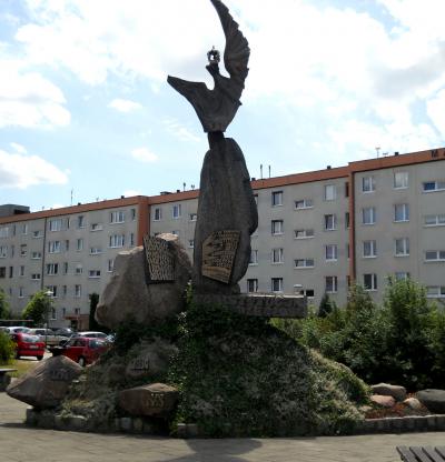 Pomnik 200-lecia Konstytucji 3 Maja i odzyskania niepodległości - Leszno
