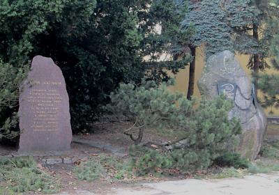 Pomnik Ofiar Katynia - Leszno