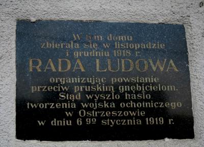 Tablica upamiętniająca Radę Ludową organizującą powstanie wielkopolskie - Ostrzeszów