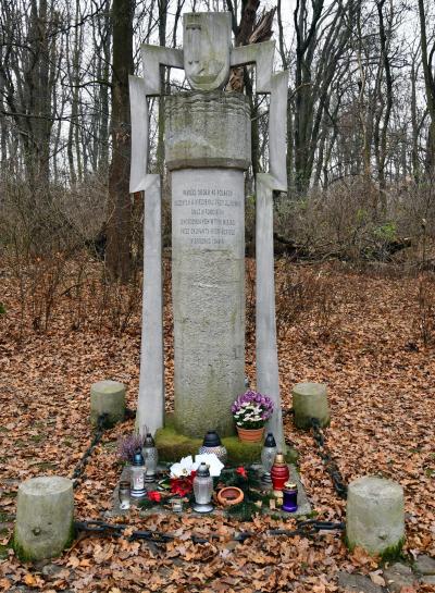 Pomnik ofiar Fortu VII nad Rusałką - Poznań