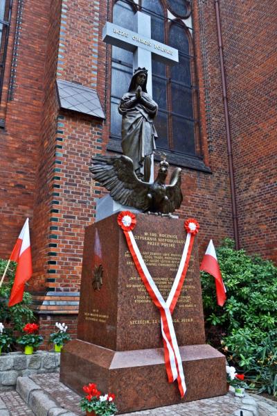 Pomnik Boże Chroń Polskę - Szczecin